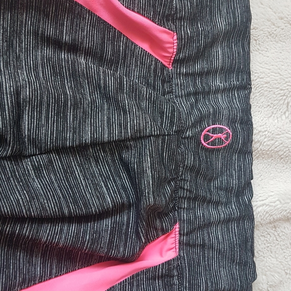 Old Lululemon brand leggings + free item - Picture 2 of 2